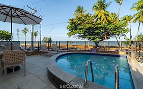 Apto em cond quadra mar e c/ piscina HSS0007